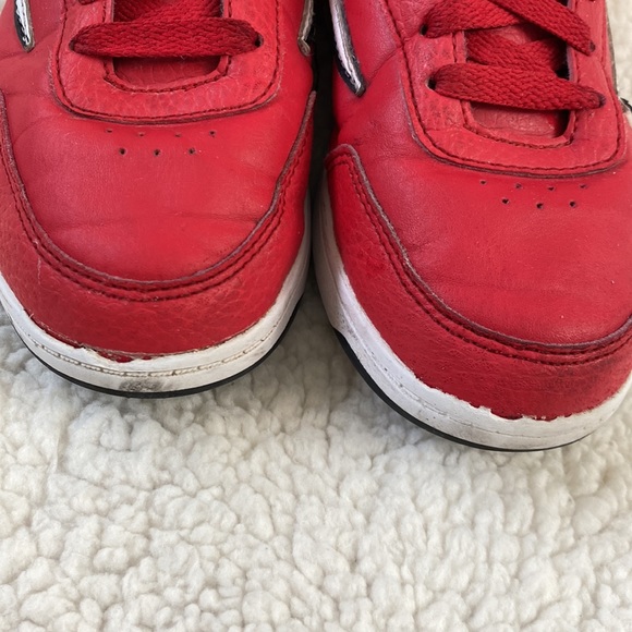 Red FILA high tops - Picture 5 of 5